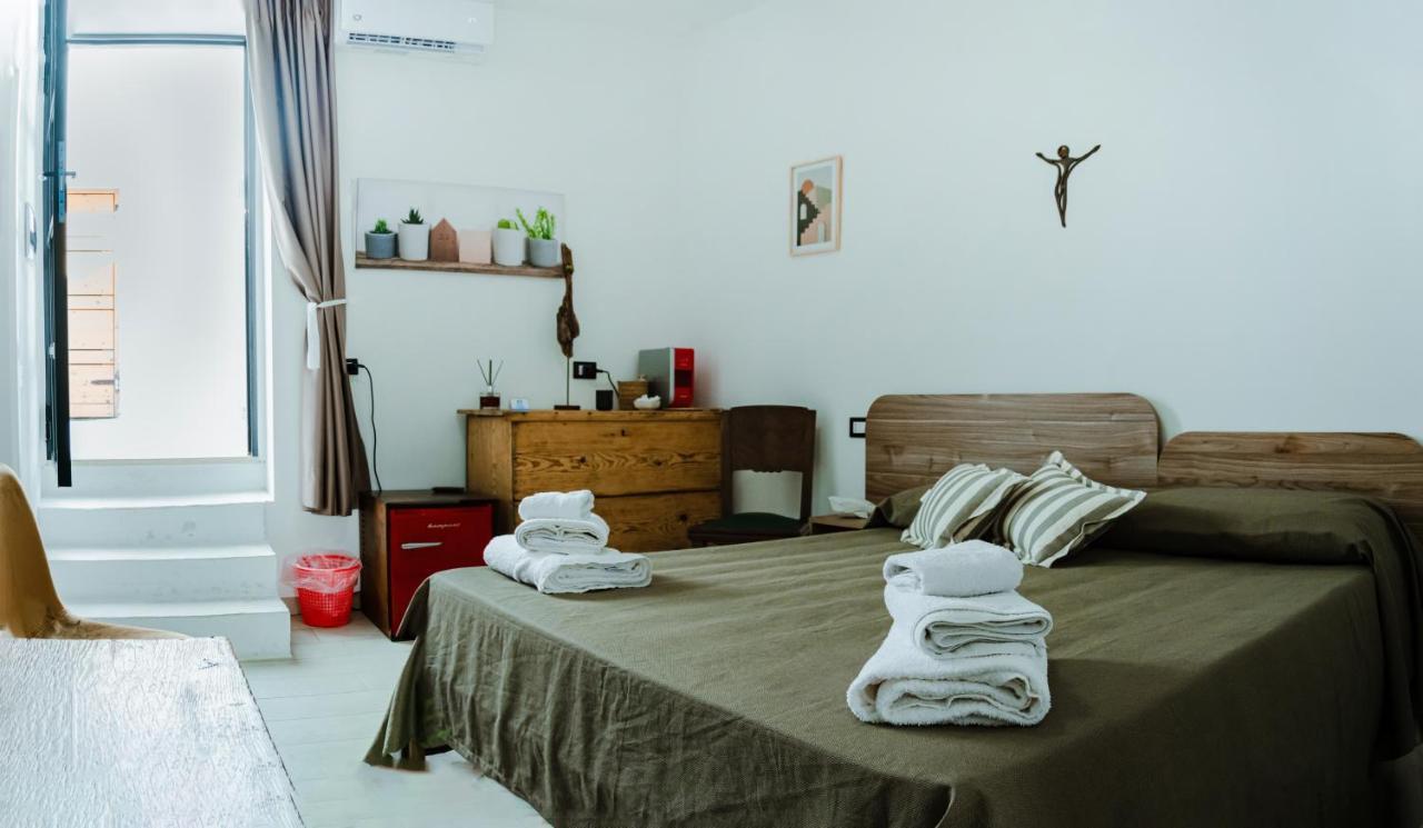 Ci Thorno Hotel Crosia Eksteriør billede