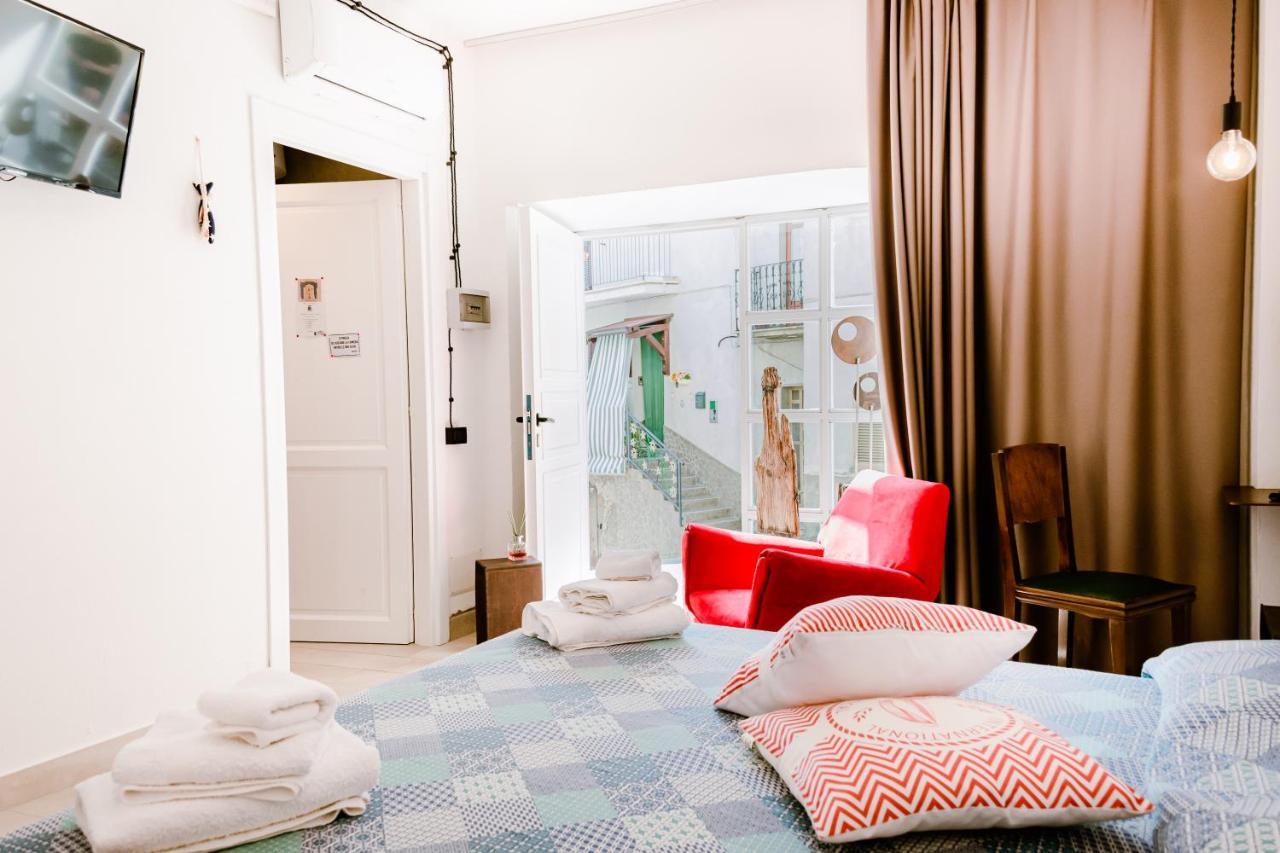 Ci Thorno Hotel Crosia Eksteriør billede